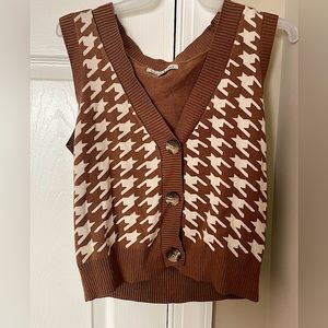 Brown and Beige Houndstooth Pattern Women’s Sleeveless Sweatervest